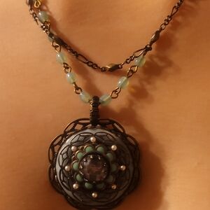 OLLIPOP NecklacEant Black and Green Pendant Necklace